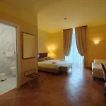 ヌーボ ホテル ナポリ