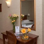 ヌーボ ホテル ナポリ