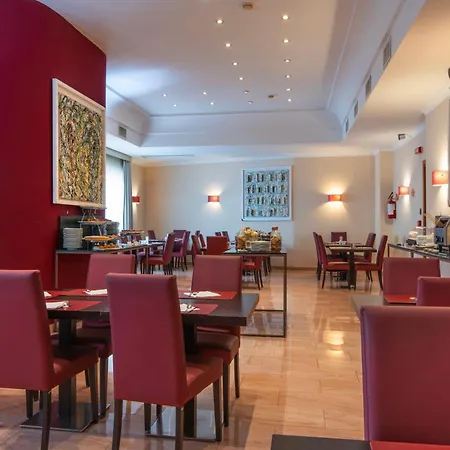 Nuvò Hotel 4*