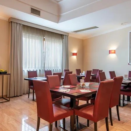 Otel Nuvo 4*