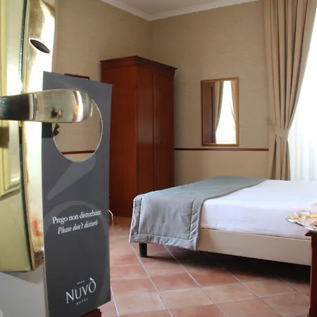 Hotel Nuvo Neapol