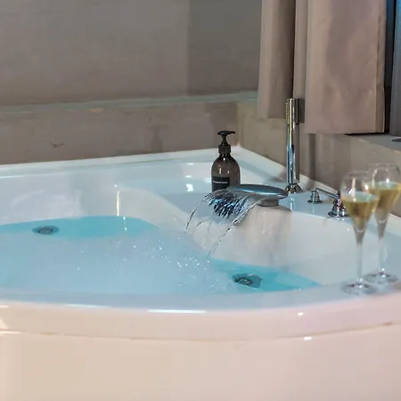 Hotel Nuvo Neapol