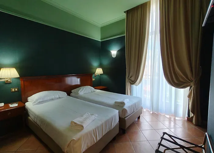 Nuvo 4* Naples