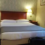 Hotel Nuvo 4*