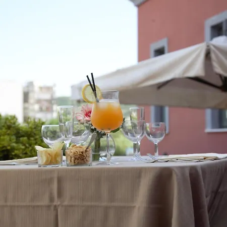 Hotel Nuvo