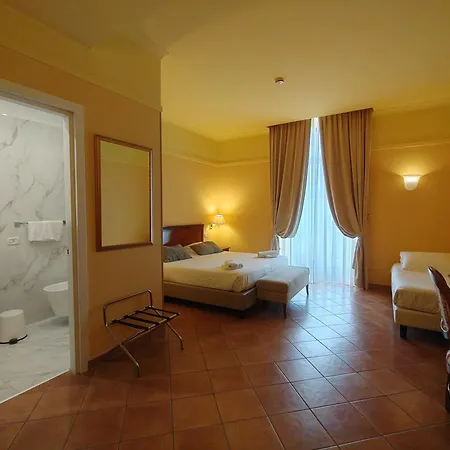 Nuvo Hotel Neapol