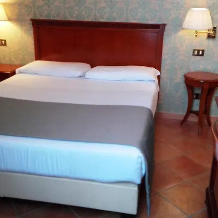 ホテル ヌーボ ナポリ