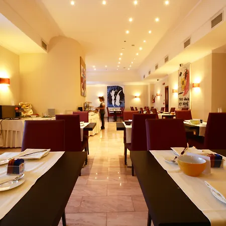 ヌーボ ホテル 4*